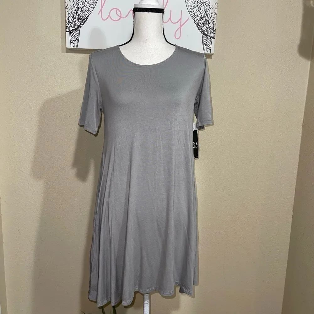💜 Nwt Soho street new York & copmany gray dress with pockets